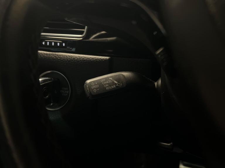 2017 Volkswagen Touareg 3.0 TDI V6 BlueMotion Tech R-Line Tiptronic 4WD Euro 6 (s/s) 5dr ESTATE D...