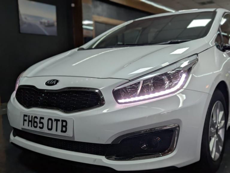 2015 Kia Ceed 1.6 CRDi 2 Hatchback 5dr Diesel DCT Euro 6 (s/s) (134 bhp) HATCHBACK Diesel Automatic