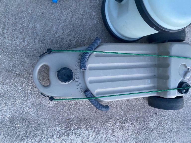 Caravan/ camping Aqua rolls waste master ect 
