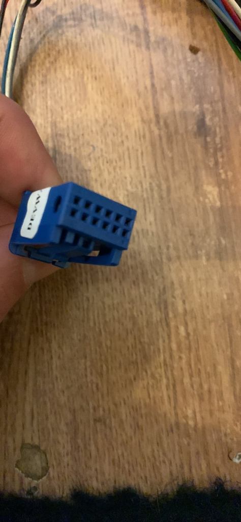 Dension Gateway 100 Audi IDC iPod iPhone interface adaptor