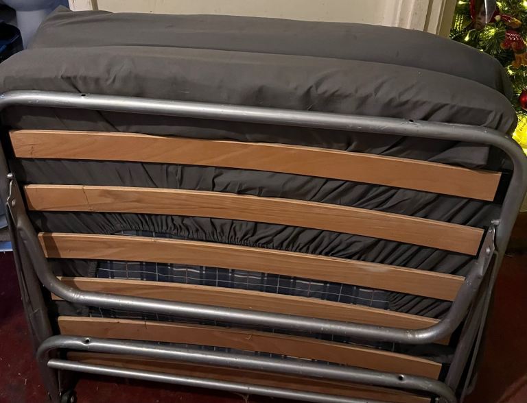 image for Single put me up for Sale 