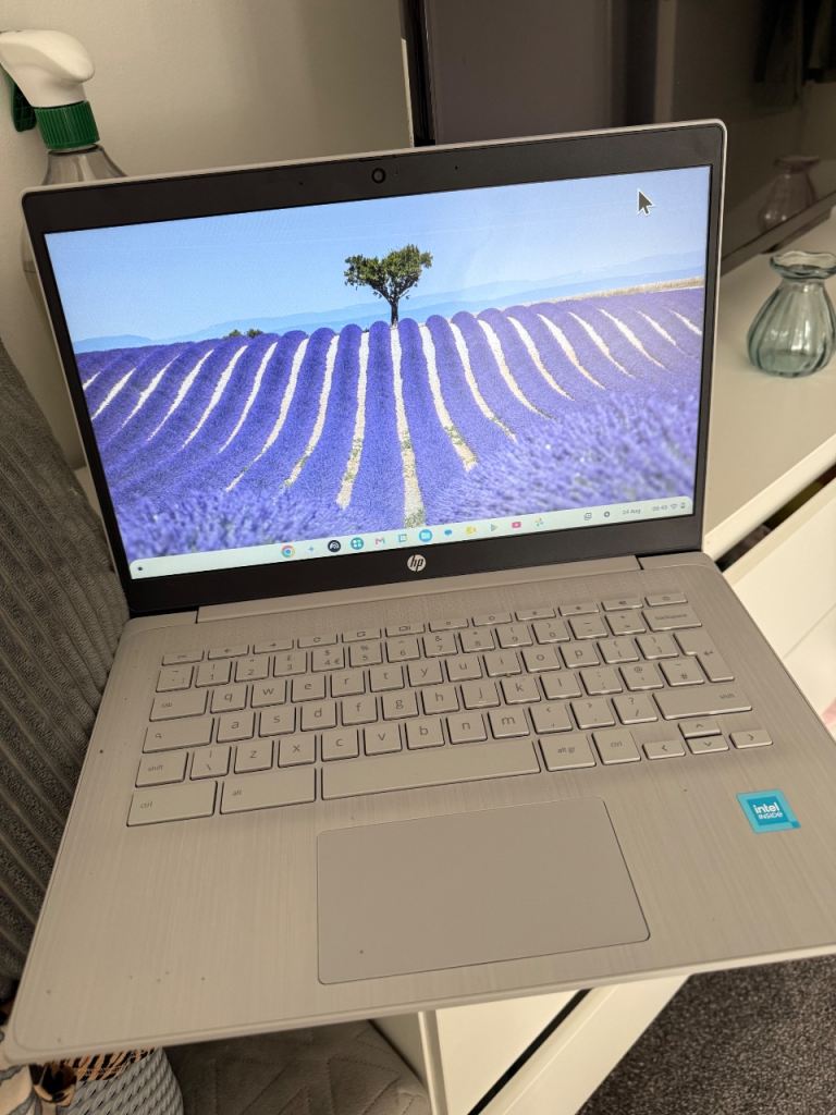 Hp chrome laptop never been used 