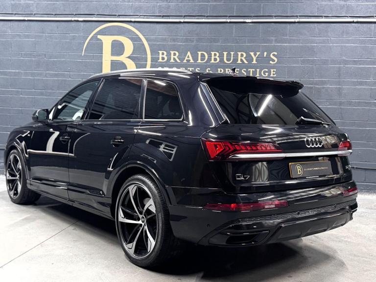 AUDI Q7 3.0 TFSI V6 55 Black Edition 2021