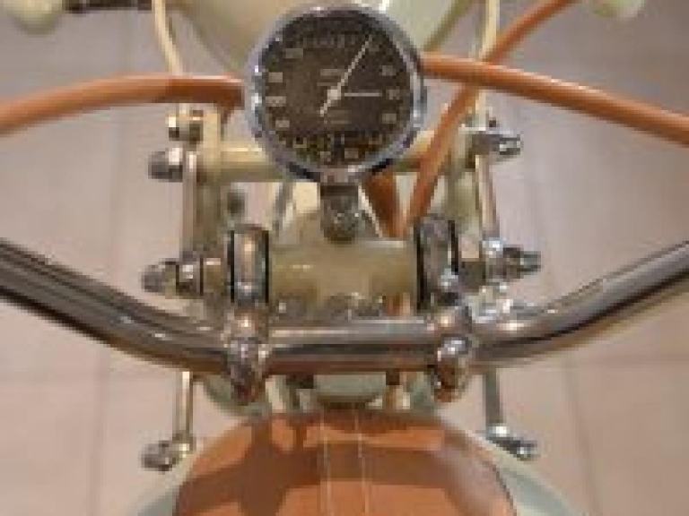 Triumph 500 Twin 1946 Classic collectors piece Purdy Engineering Special Amaz...