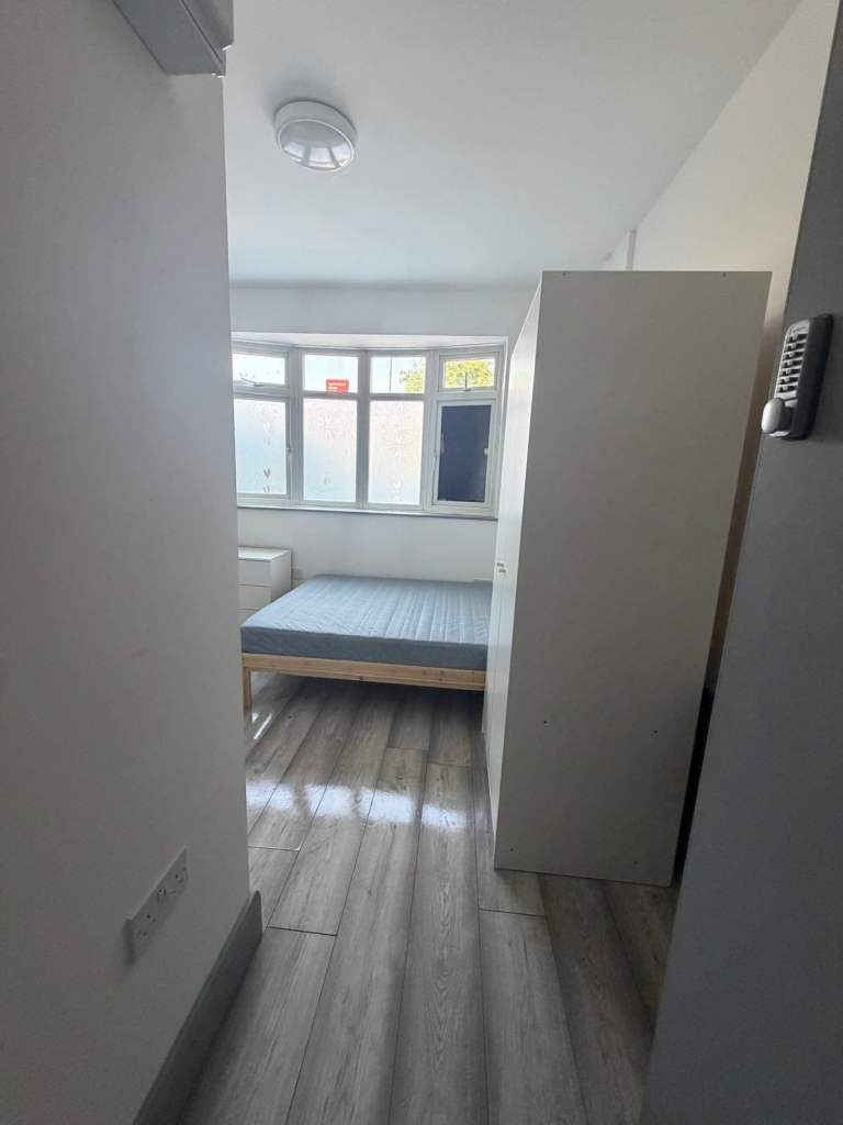Studio Flat in Slough SL1 5PR