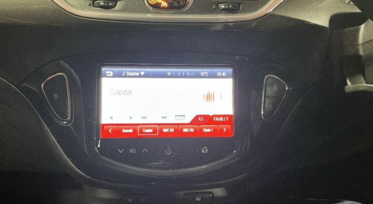 2015 Vauxhall Corsa 1.2 Design 3dr HATCHBACK Petrol Manual