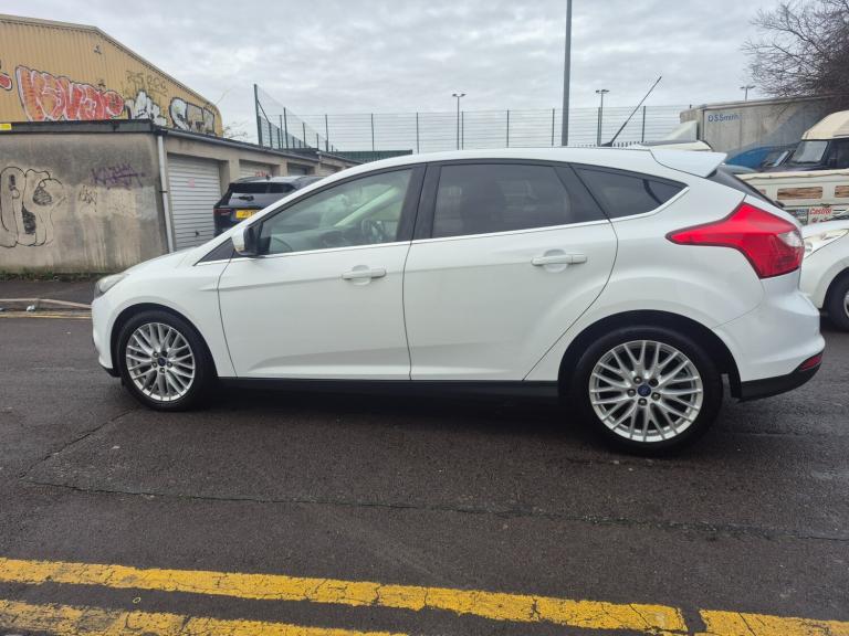 2013 Ford Focus 1.0 EcoBoost Zetec 5dr HATCHBACK Petrol Manual