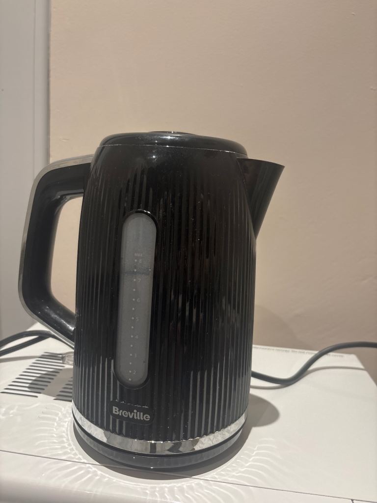 Breville Kettle - Black, Good Condition