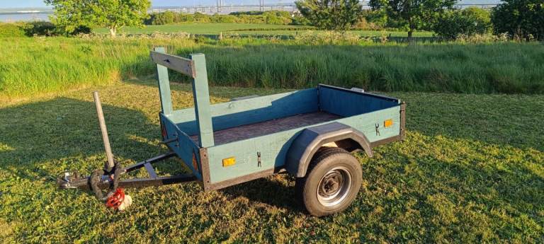 160x110cm handy trailer.