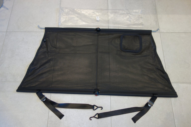 Ford Smax 2006 onwards genuine Ford unused load retention net. Bargain at £30