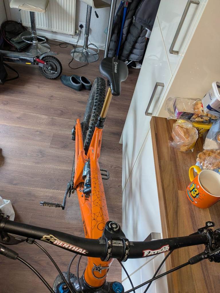  Orange Stage 6 Evo Factory 2024 Bike-Fizzy Orange-Large