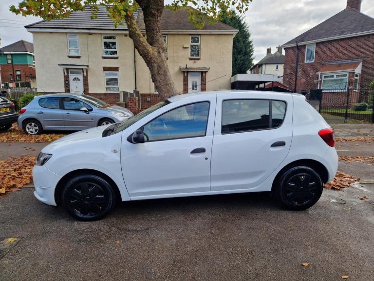 2016 Dacia Sandero 1.2 16V 75 Ambiance 5dr HATCHBACK Petrol Manual