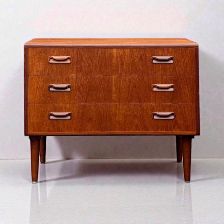 Mid Century 1960’s G Plan Fresco Teak Chest of Drawers FREE LOCAL DELIVERY
