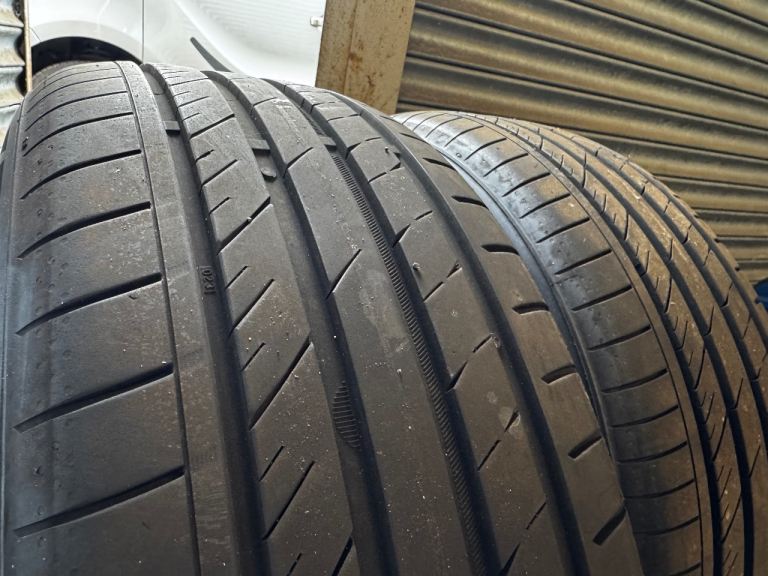Vito van tyres 235/50/18