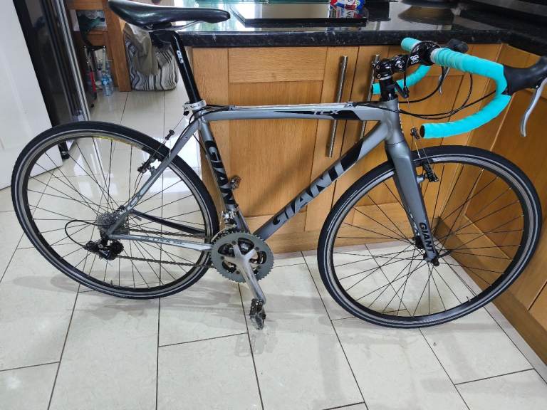 Giant tcx cyclo-cross road bike xs frame up to 5ft2 ish