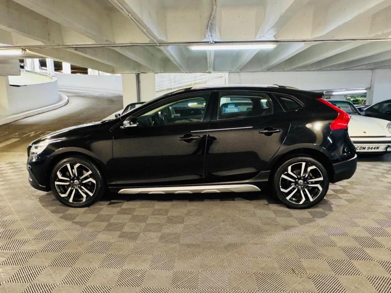 2019 Volvo V40 Cross Country 1.5 T3 Edition Auto Euro 6 (s/s) 5dr HATCHBACK Petrol Automatic