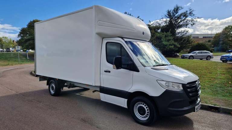 2022 Mercedes-Benz Sprinter 3.5t Progressive Chassis Cab CHASSIS CAB DIESEL Manual