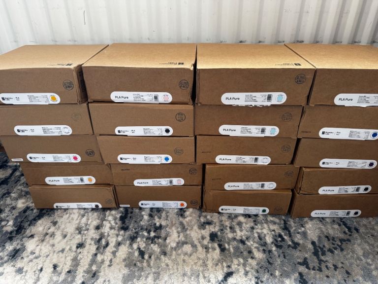 Bambu labs pla filament ( on reusable spools)