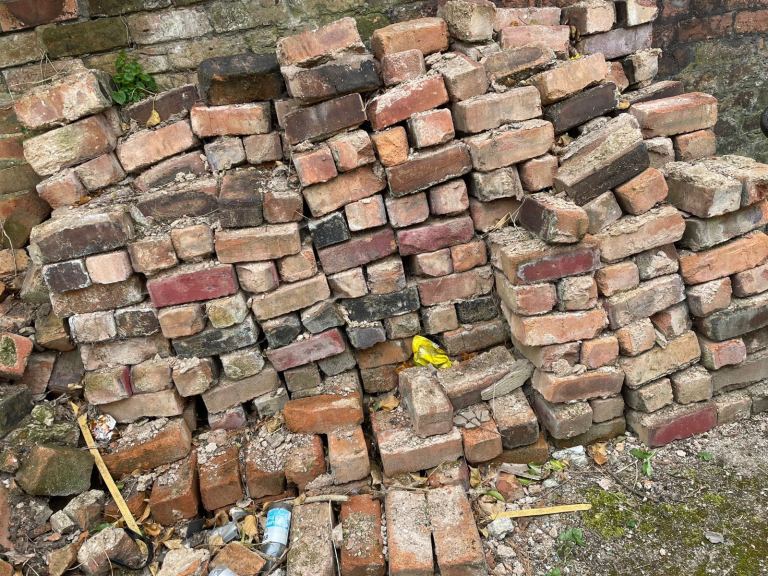 Reclaim bricks 