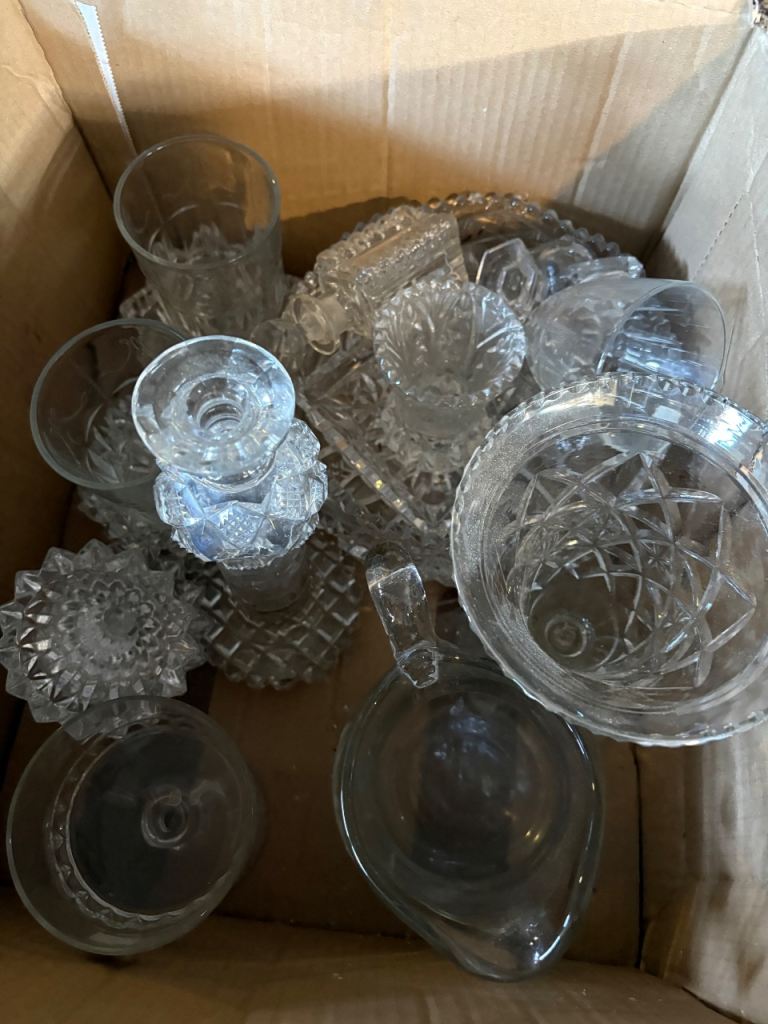 Mixed lot of crystal 