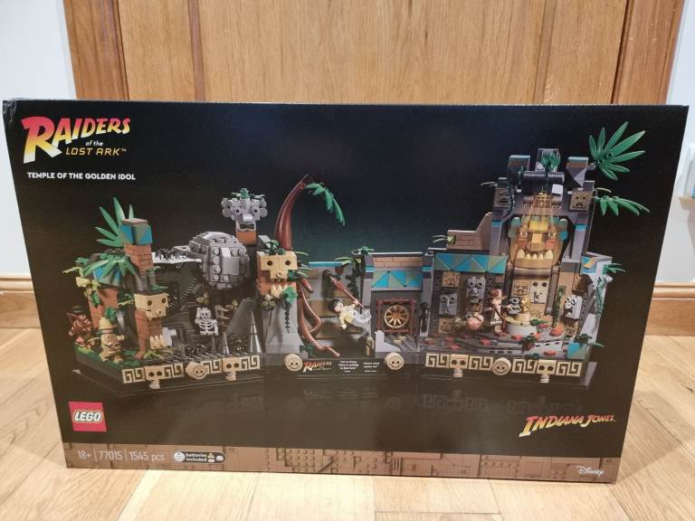 LEGO Indiana Jones Raiders of the Lost Ark Temple of the Golden Idol Set 77015