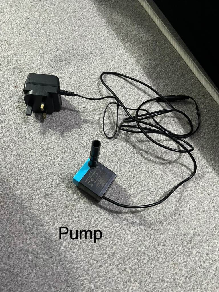 Barely used - Drinkwell 360 Stainless Steel Dog & Cat Water Fountain