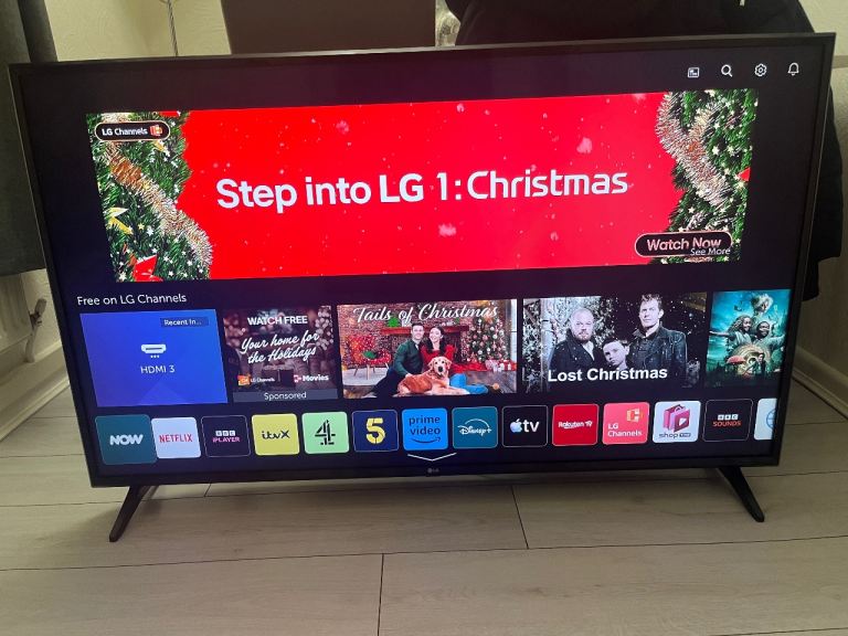 LG 55” 4K AiThinQ UHD HDR Smart LED TV – Excellent Condition