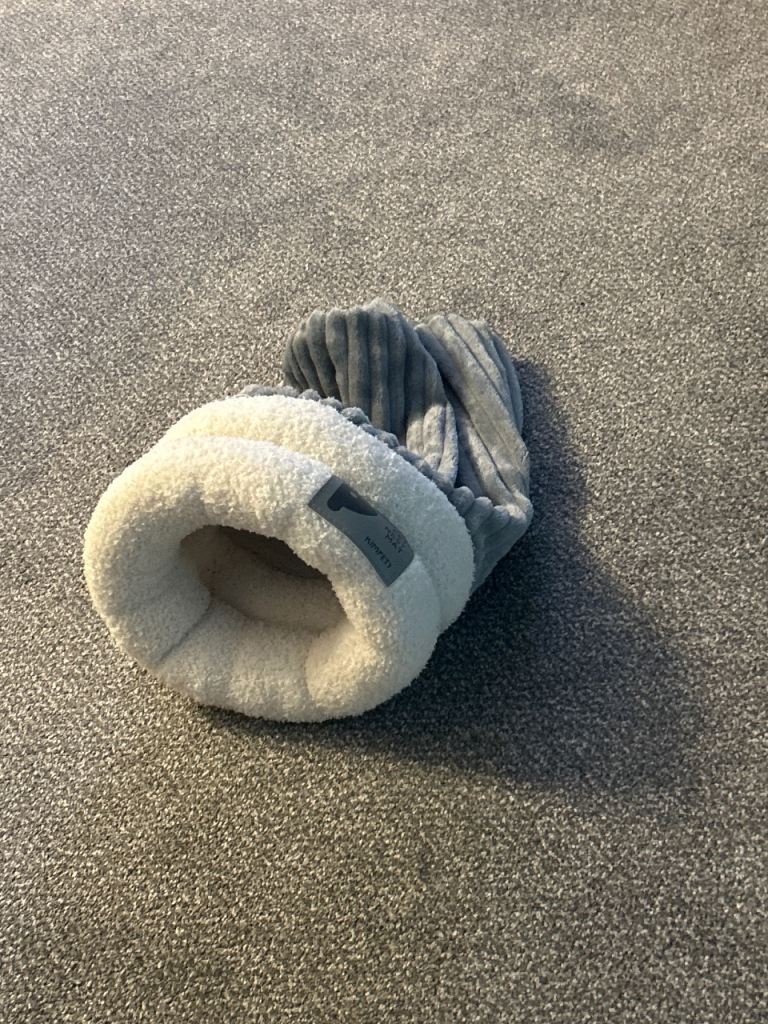 Cat sleeping bag 