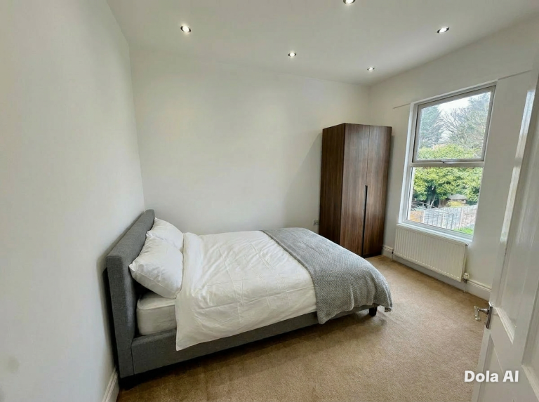 Double Room To Rent 