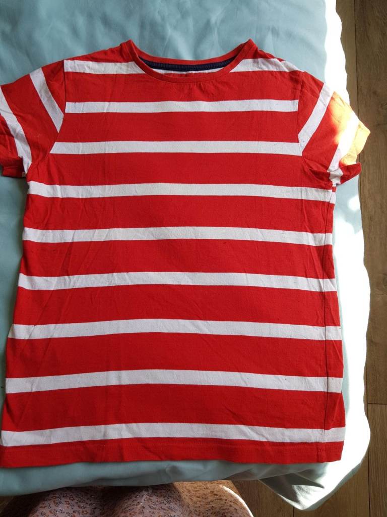 Collection Only! Boys T-Shirt . Age 11/12 Years