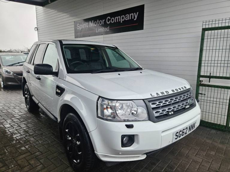 2012 Land Rover Freelander 2 2.2 TD4 HSE SUV 5dr Diesel CommandShift 4WD Euro 5 (150 ps) ESTATE D...