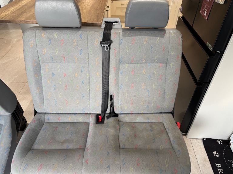 Volkswagen T5 rear seats (2+1)