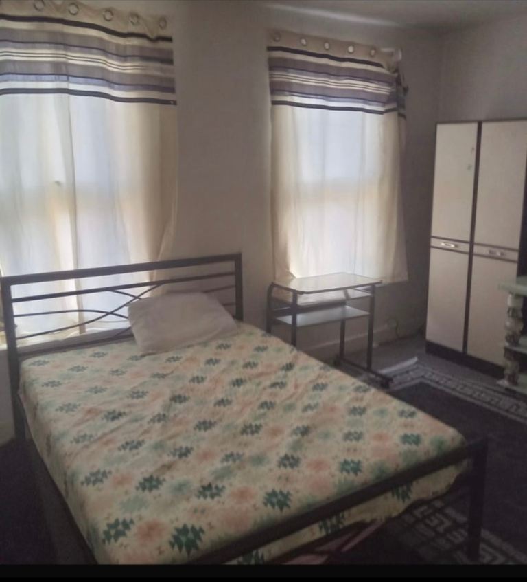 Double Room E12 East ham Manor Park