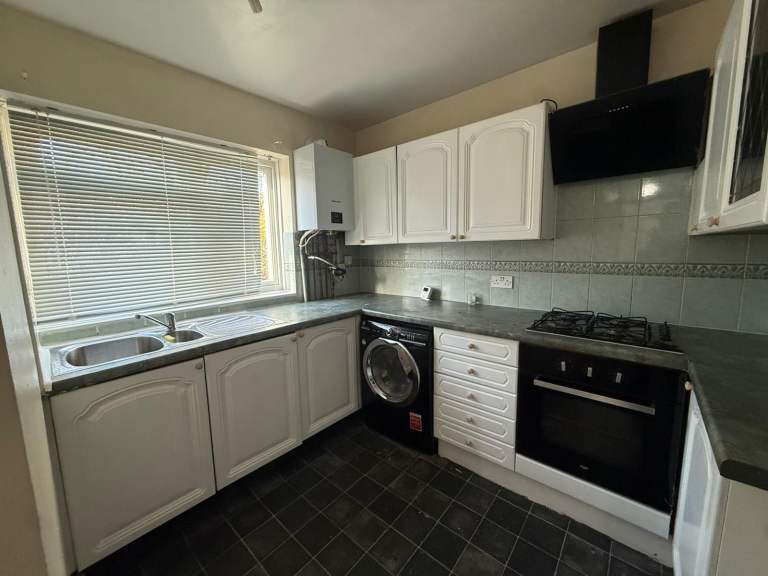 Spacious 4 bedroom house available