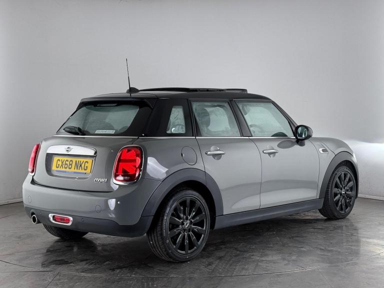 2019 MINI Hatch 1.5 Cooper Exclusive Euro 6 (s/s) 5dr HATCHBACK Petrol Manual