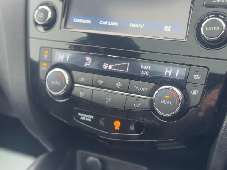 2014 Nissan Qashqai 1.5 dCi Tekna 5dr HATCHBACK DIESEL Manual