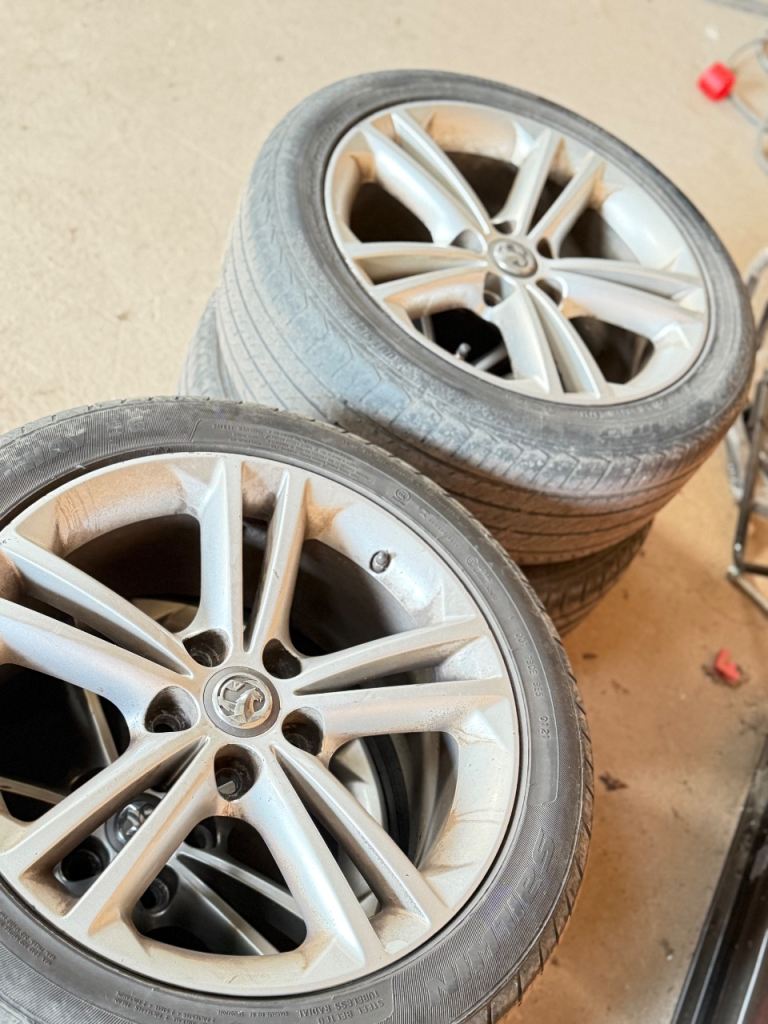 Vauxhall insignia 18”