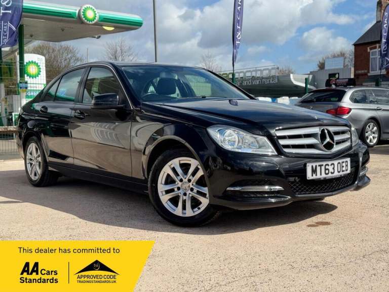 2013 Mercedes-Benz C Class C220 CDI BlueEFFICIENCY Executive SE 4dr SALOON DIESEL Manual