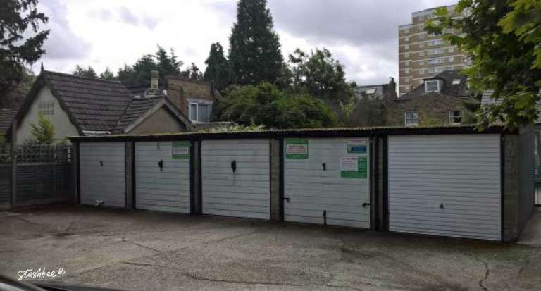 Garage to rent in London (N22) | Stashbee