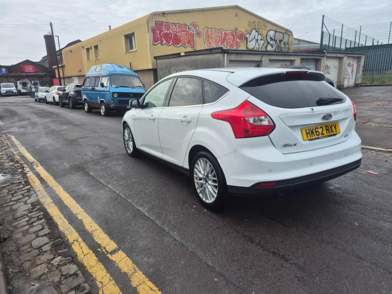 2013 Ford Focus 1.0 EcoBoost Zetec 5dr HATCHBACK Petrol Manual