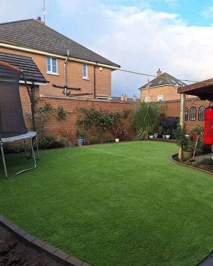 Artificial Grass for Garden – Good Condition