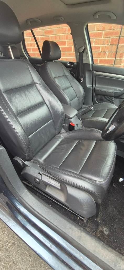 MK5 Golf 5 door leather heated seats