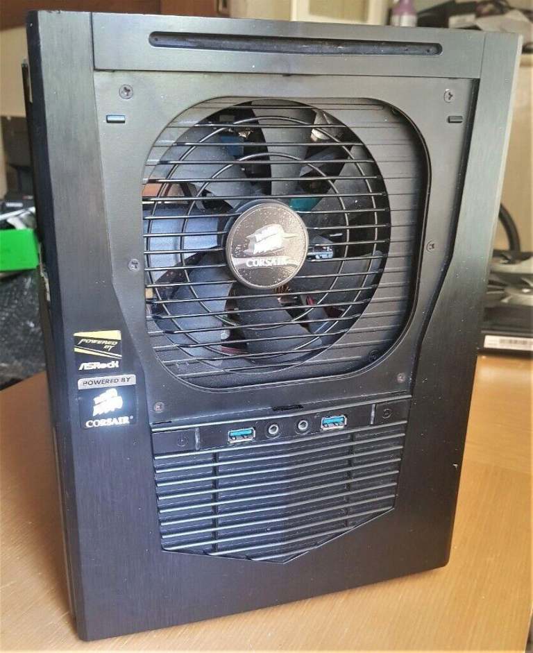 MINI ITX INTEL I5 4690K  8GB  RAM CORSAIR HX 750W  MODULAR PSU P.S READ THE AD  