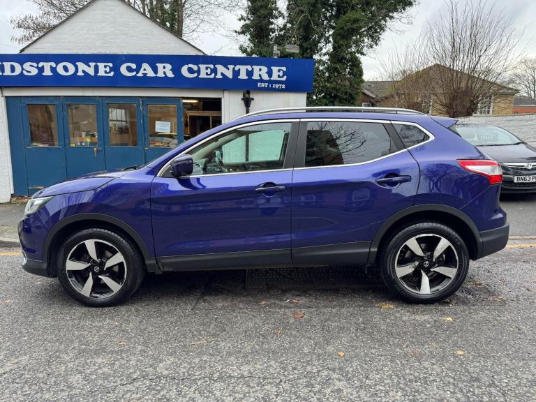 2015 Nissan Qashqai 1.6 dCi N-Tec+ 5dr Xtronic HATCHBACK Diesel Automatic