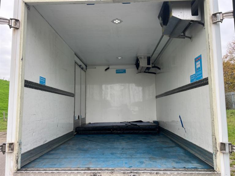 2019 Iveco Daily 35S14 FRIDGE/FREEZER VAN AUTOMATIC Temperature controlled Diesel Semi Automatic