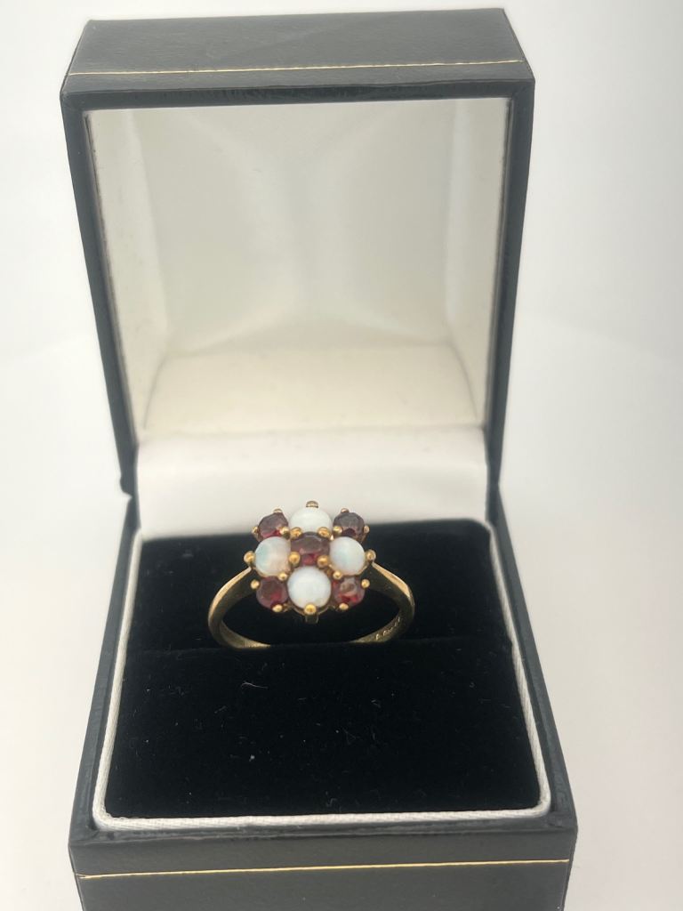 9ct Gold (375), Opal + Garnet Ring