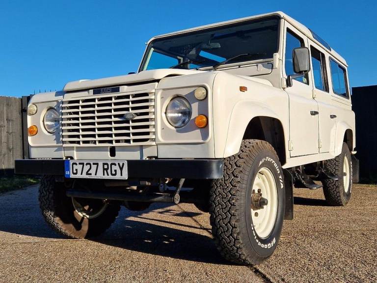 1990 Land Rover Defender 110 3.5 County Station Wagon Petrol Manual (134 bhp) V8 3500cc SUV Petro...