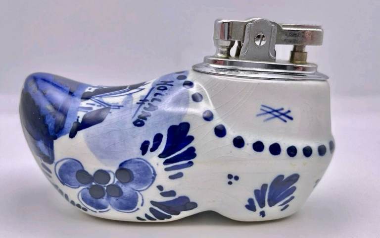 Vintage Delft Holland Blue White Ceramic Dutch Table Top Lighter Windmill Clog