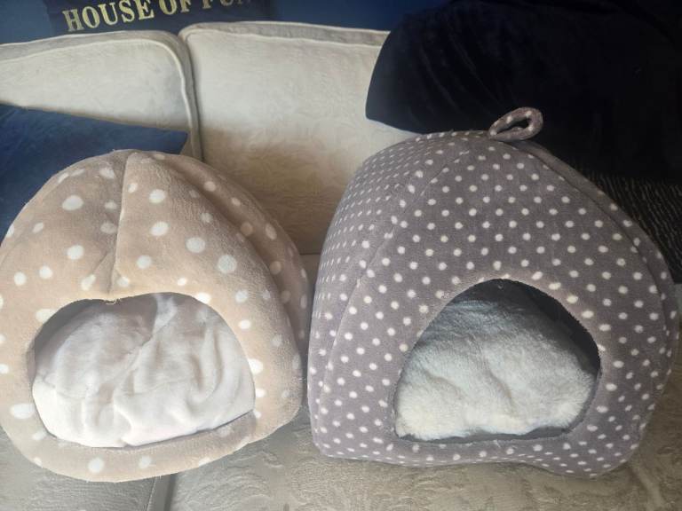 2 x cat dog beds