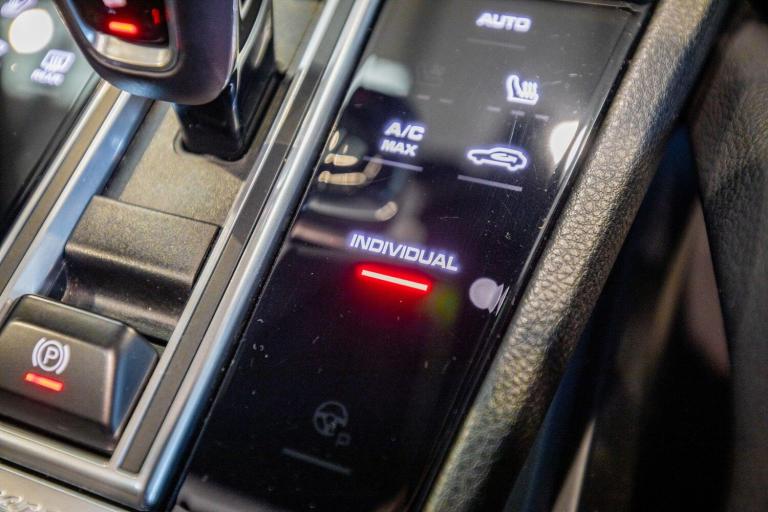 2020 Porsche Cayenne E-Hybrid 5dr Tiptronic S ESTATE PETROL/ELECTRIC Automatic